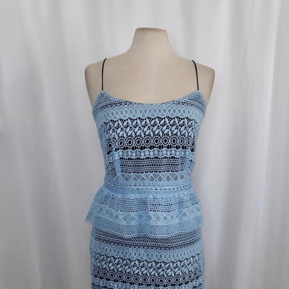 NWT!! LITTLE WHITE LIES Blue Crochet Lace Peplum Sheath Dress XX-Large XXL - Picture 4 of 14